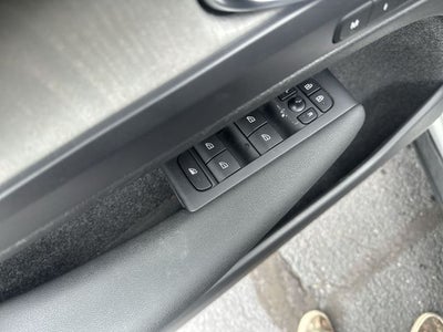 2023 Volvo XC40 B5 Core