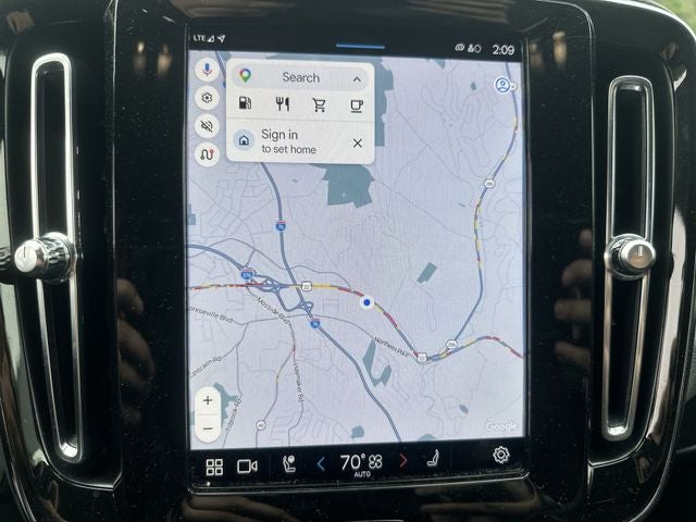 2023 Volvo XC40 B5 Core