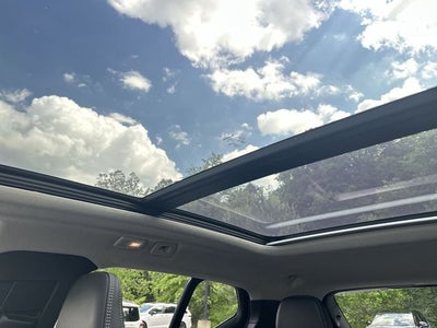 2023 Volvo XC40 B5 Plus Dark Theme