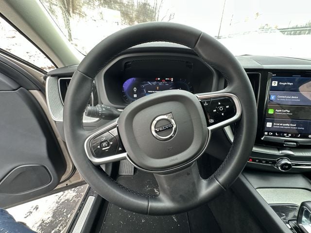 2025 Volvo XC60 B5 Plus