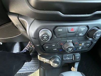 2023 Jeep Renegade Altitude