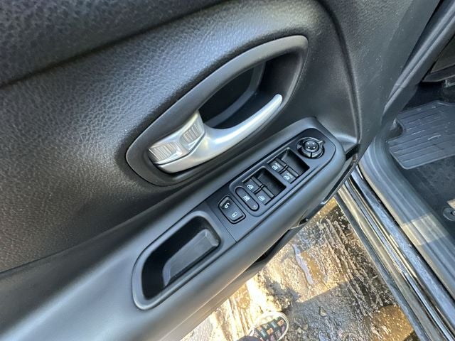 2023 Jeep Renegade Altitude