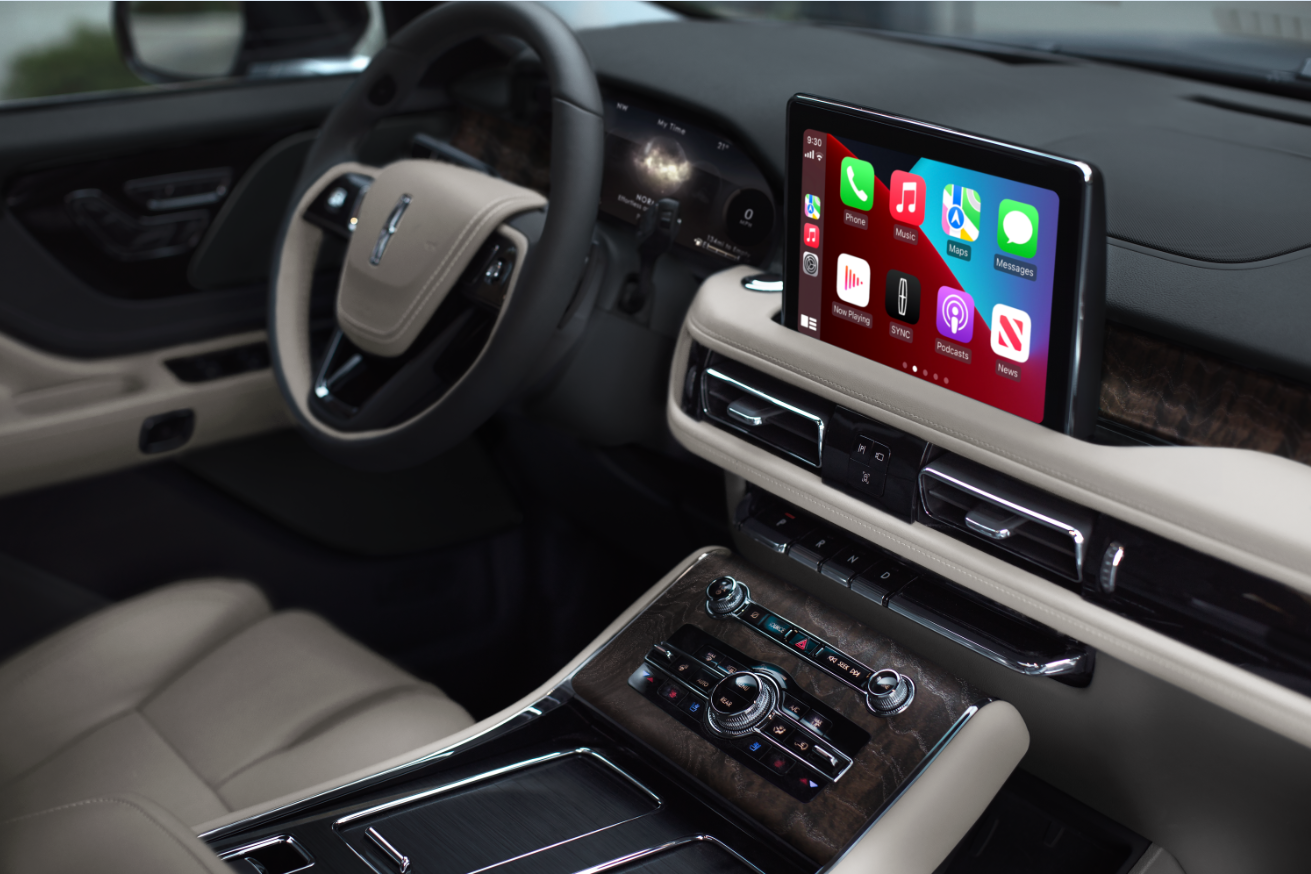 The interior of a Lincoln Aviator® SUV is shown with emphasis on the center touchscreen | Spitzer Lincoln DuBois in Du Bois PA