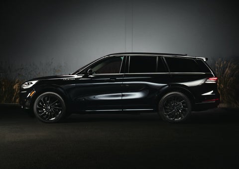 A 2024 Lincoln Aviator® SUV is shown in the Infinite Black exterior color | Spitzer Lincoln DuBois in Du Bois PA