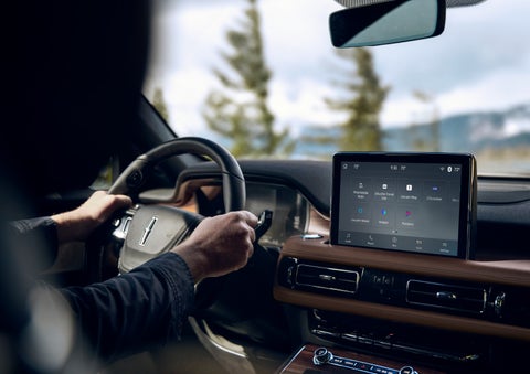 The center touch screen in a 2024 Lincoln Aviator® SUV is shown | Spitzer Lincoln DuBois in Du Bois PA