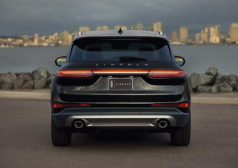 The rear lighting of the 2024 Lincoln Corsair® SUV spans the entire width of the vehicle. | Spitzer Lincoln DuBois in Du Bois PA
