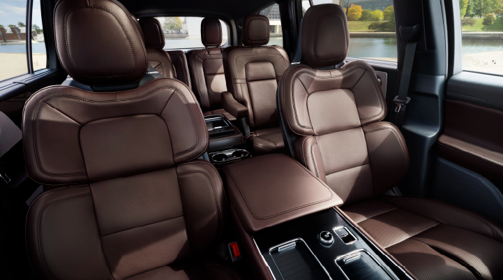 The cabin of the 2025 Lincoln Aviator® SUV is shown with black and brown accents. | Spitzer Lincoln DuBois in Du Bois PA