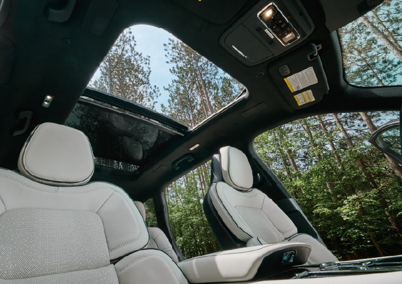 The front seats of a 2027 Lincoln Aviator® Black Label™ SUV | Spitzer Lincoln DuBois in Du Bois PA